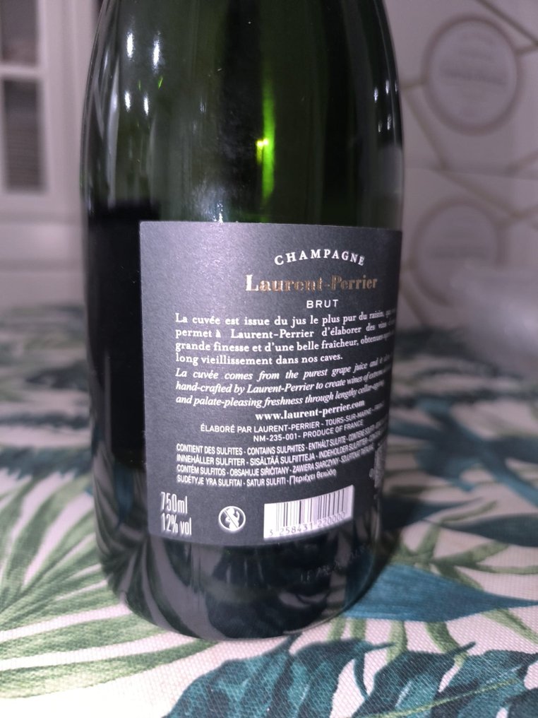Laurent-Perrier, La Cuvée - Champagne Brut, La Cuvée - 6 Pullot (0.7 L) #2.1