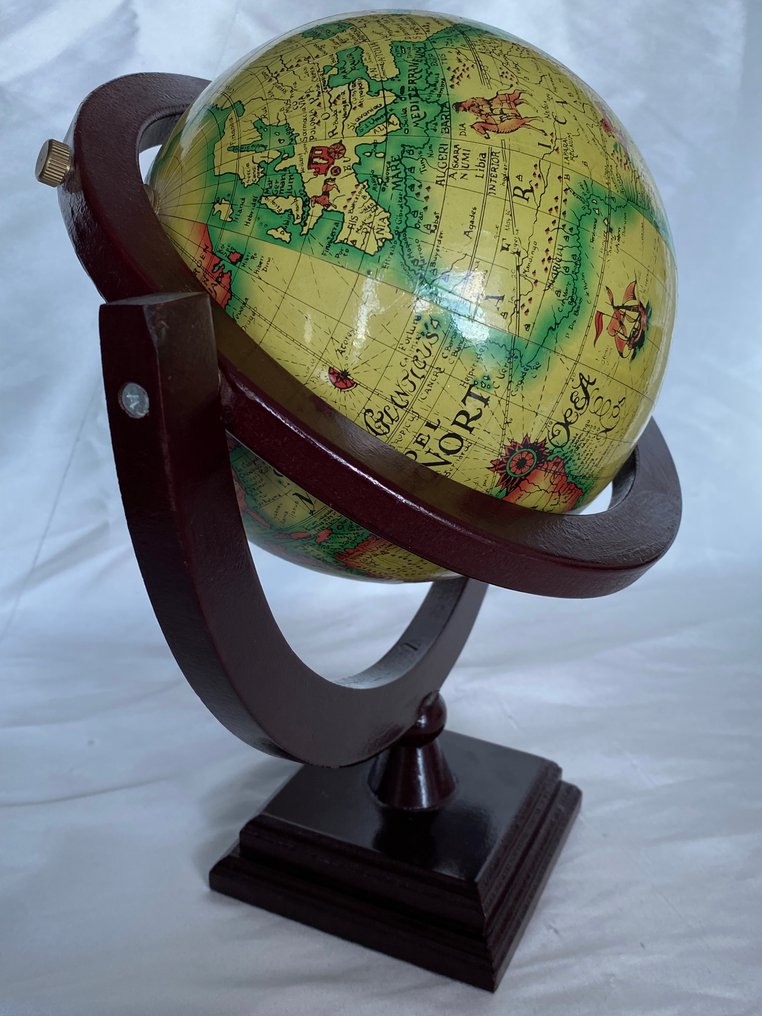 Globe - 1990-2000 - Vintage globe map with a wooden structure. #1.0