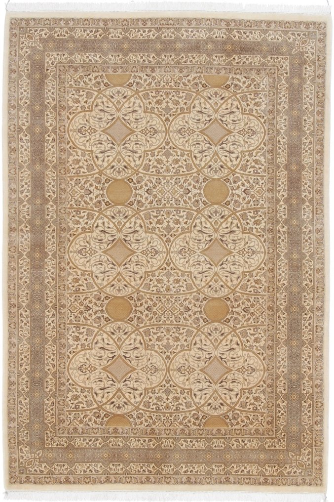Tabriz Inspired Very Fine Wool&Silk Carpet with Luxurious Design - Very Soft & Plush Pile - Carpet - 203 cm - 140 cm #1.0