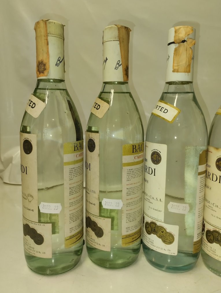 Bacardi - Superior - b. Anni ‘60, Anni ‘70 - 75cl - 5 bottiglie #3.2
