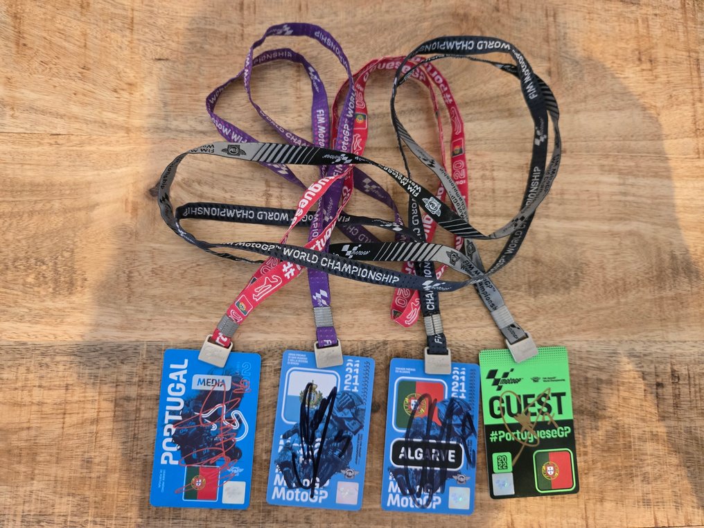 Valentino Rossi - 2025 - pass paddock  #1.0