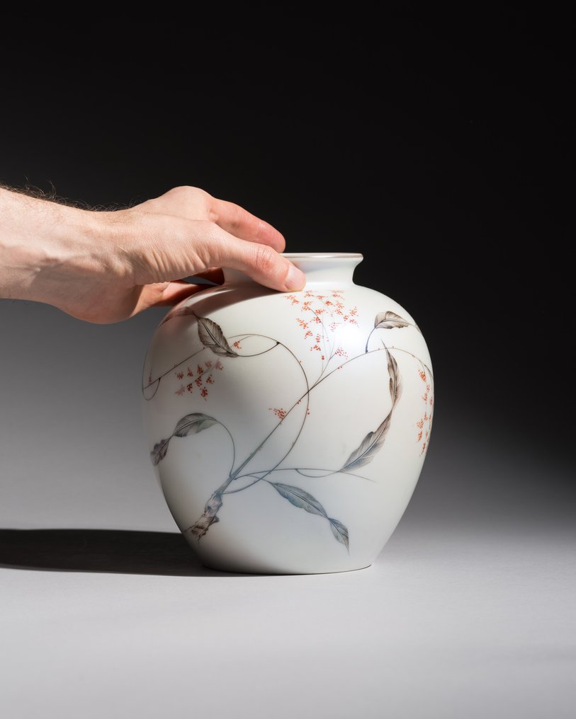 Rosenthal - Fritz von Stockmayer - 花瓶 - 手绘并签名的FvS珍珠色与天鹅绒触感 - 瓷器 - 丝滑釉面杏仁 #1.0