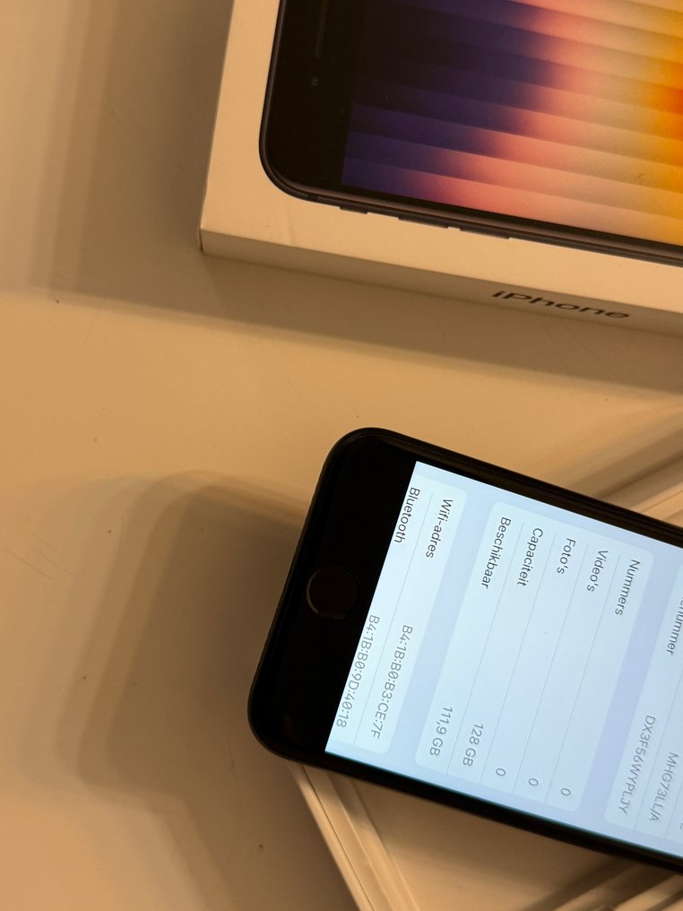 Apple iPhone SE (2nd generation) 128GB Black - Mobile phone (1) #3.2