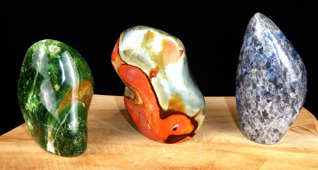 Grysoprase / Jaspis Polychroom / Cordierite , Ioliet, / Freeform - Height: 120 mm - Width: 80 mm- 1455 g - (1) #1.0