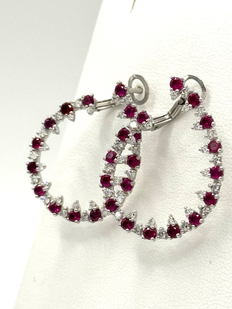 圈形耳环 - 18K包金 白金 - 4.70ct. tw. 红宝石 - 钻石 #1.0