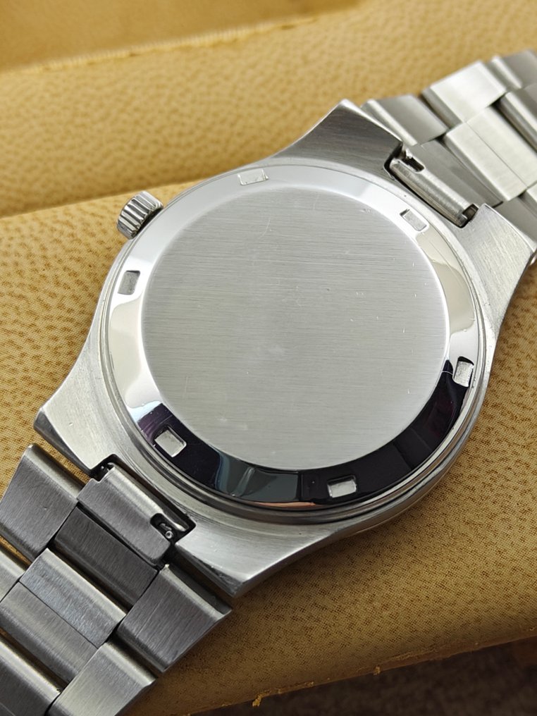 Omega - Ω Geneve Automatic "Day-date" Vintage - No Reserve Price - 166.0174 - Men - 1970-1979  #3.2