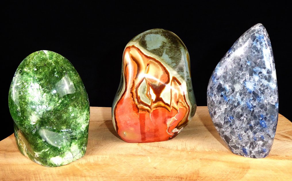 Grysoprase / Jaspis Polychroom / Cordierite , Ioliet, / Freeform - Height: 120 mm - Width: 80 mm- 1455 g - (1) #4.3