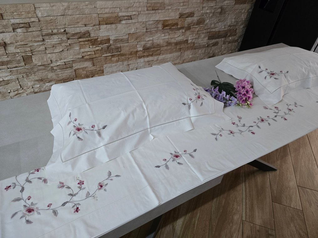 Set Lenzuola ricamate in puro cotone percalle Ricamo Punto pieno - Σεντόνι  - 285 cm - 265 cm #4.3