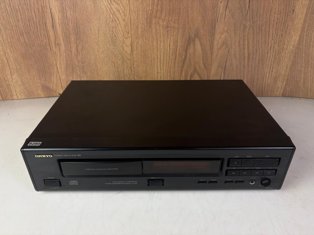 Onkyo - DX-701 CD-Player #2.1