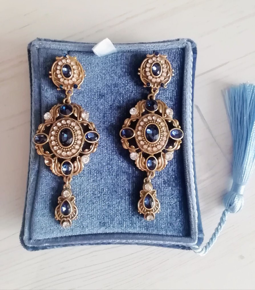 Victorian Era Ornament, 18k gold plated, 925 silver needle engraved, Art Deco, simulated sapphires - Earrings - Victorian era #1.0