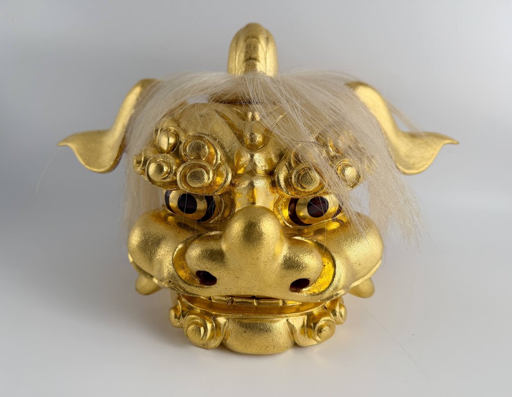 Ιαπωνισμός Σίντο · Κεφάλι λιονταριού SHISHI, ξύλινο γλυπτό με χρυσή βαφή. - Kamo Banzai - Object shinto - Shōwa period (1926-1989) #1.0