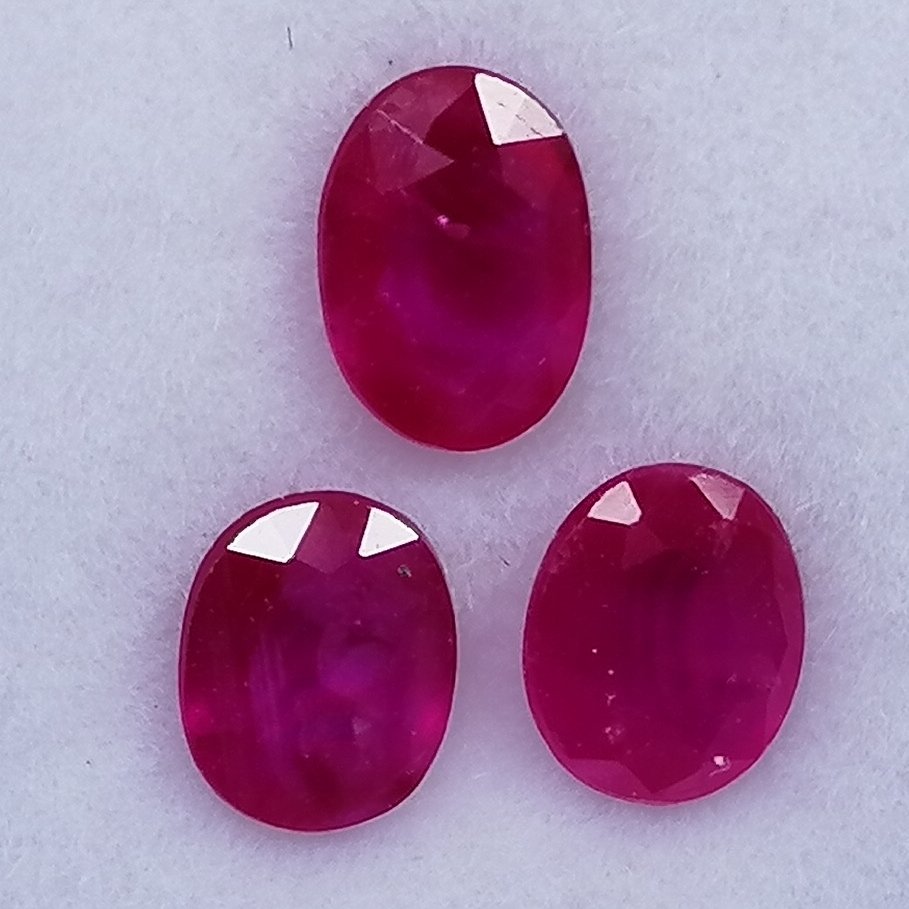 3 pcs Rosso Rubino - 1.43 ct - Instituto Gemólogico Español (IGE) #4.3