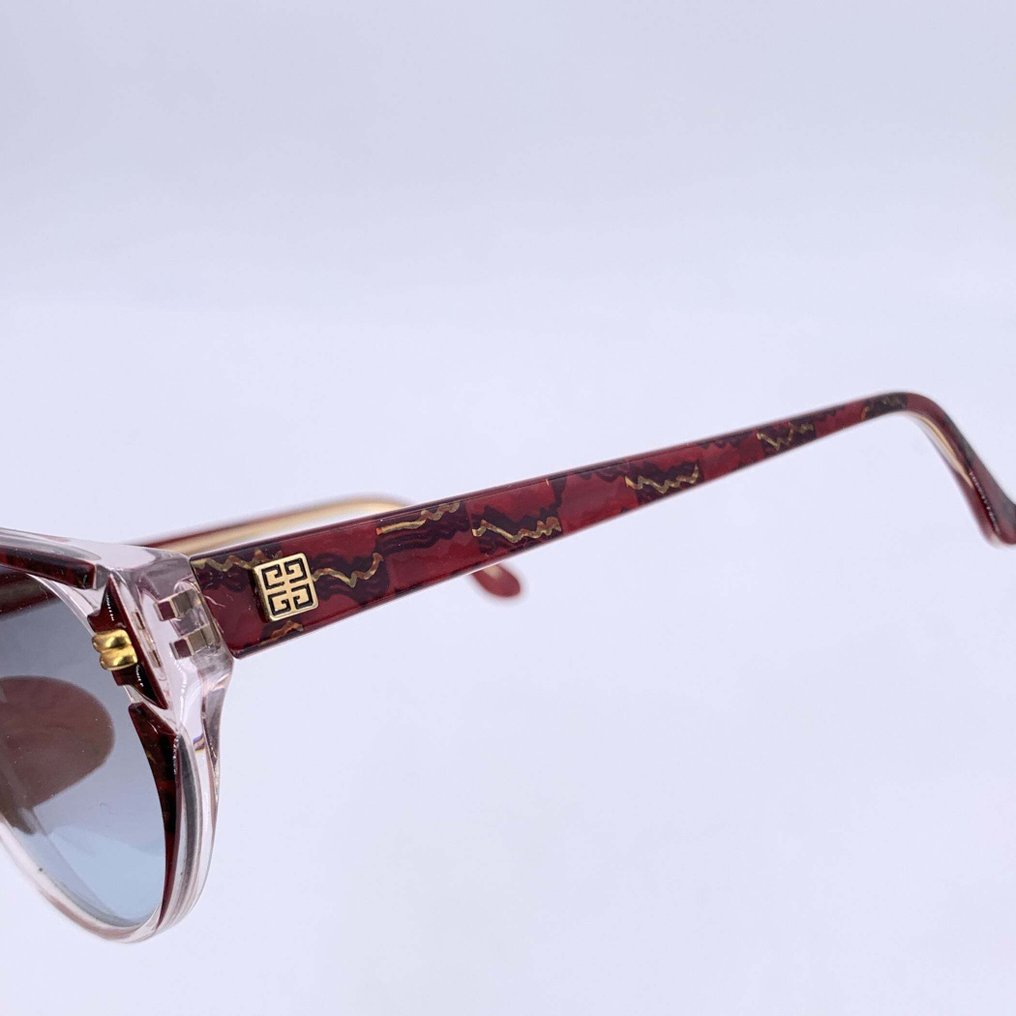 Givenchy - Aurinkolasit #3.2