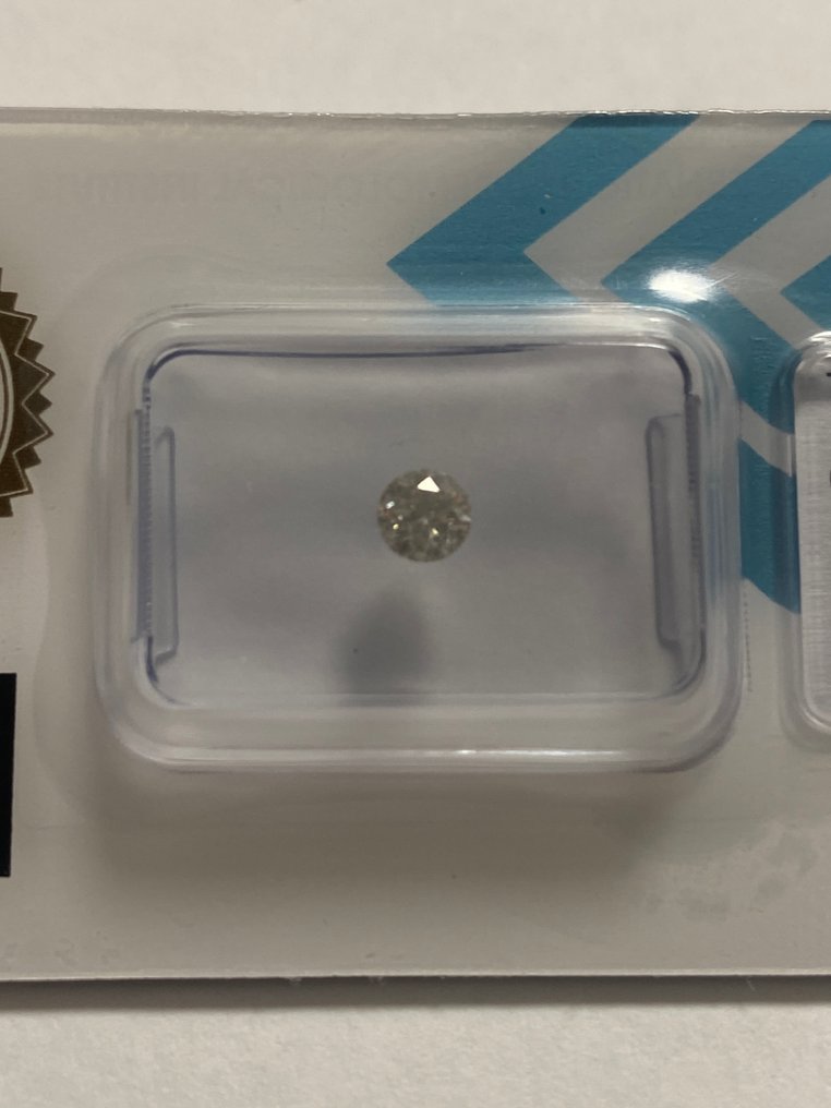 沒有保留價 - 1 pcs 鑽石 (天然) - 0.30 ct - 圓形 - H(次於白色的有色鑽石) - I1 - 國際寶石學院(International Gemological Institute (IGI)) #1.0