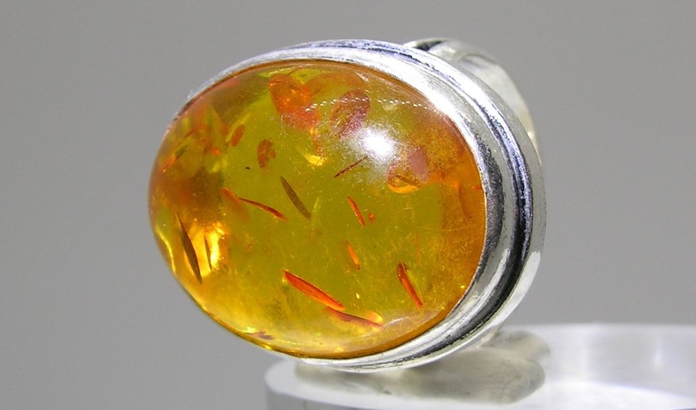 Amber Ring - Height: 30 mm - Width: 25 mm- 7 g - (1) #4.3