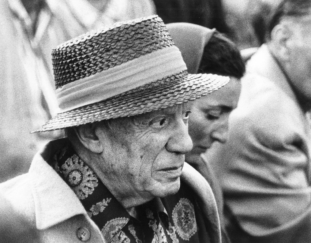 Hubertus Hierl (1940) - Pablo Picasso und Jacqueline beim Stierkampf in Fréjus (7.8.1966) - Vintage, Silbergelatine (Baryt) #1.0