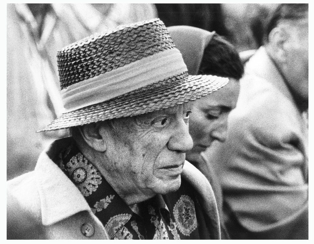 Hubertus Hierl (1940) - Pablo Picasso und Jacqueline beim Stierkampf in Fréjus (7.8.1966) - Vintage, Silbergelatine (Baryt) #1.0