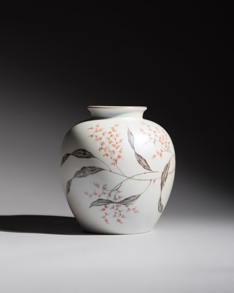 Rosenthal - Fritz von Stockmayer - 花瓶 - 手绘并签名的FvS珍珠色与天鹅绒触感 - 瓷器 - 丝滑釉面杏仁 #1.0