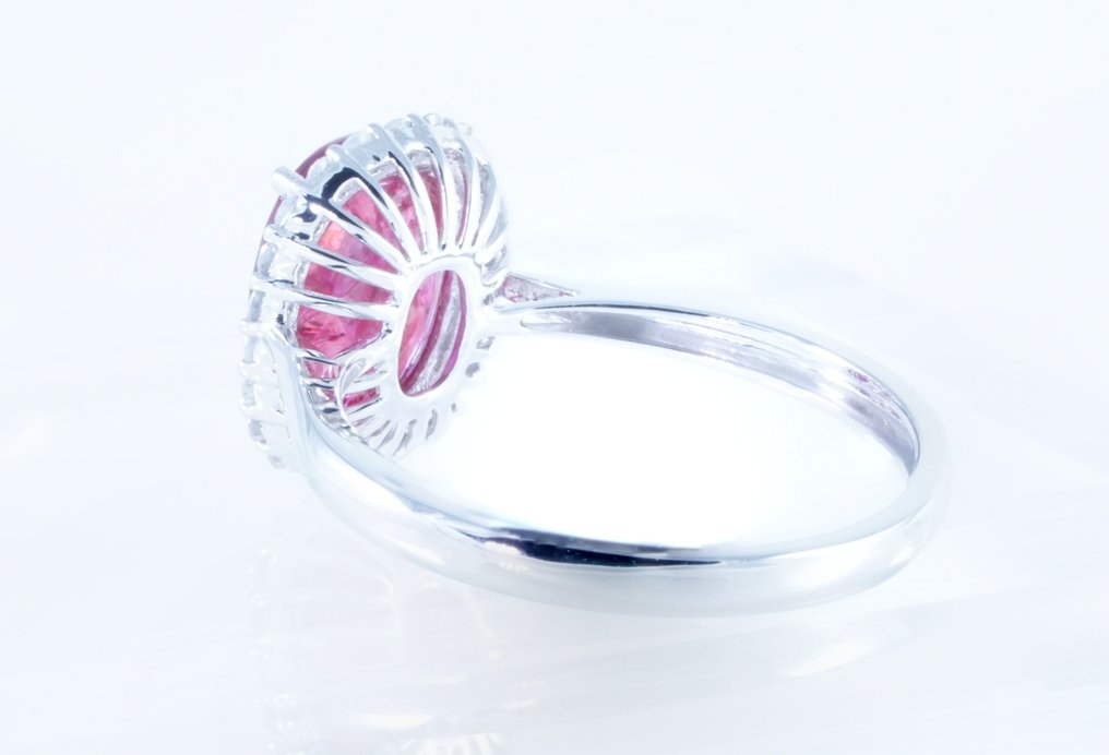 No Reserve Price - Ring Platinum -  2.50ct. tw. Ruby - Diamond #3.2