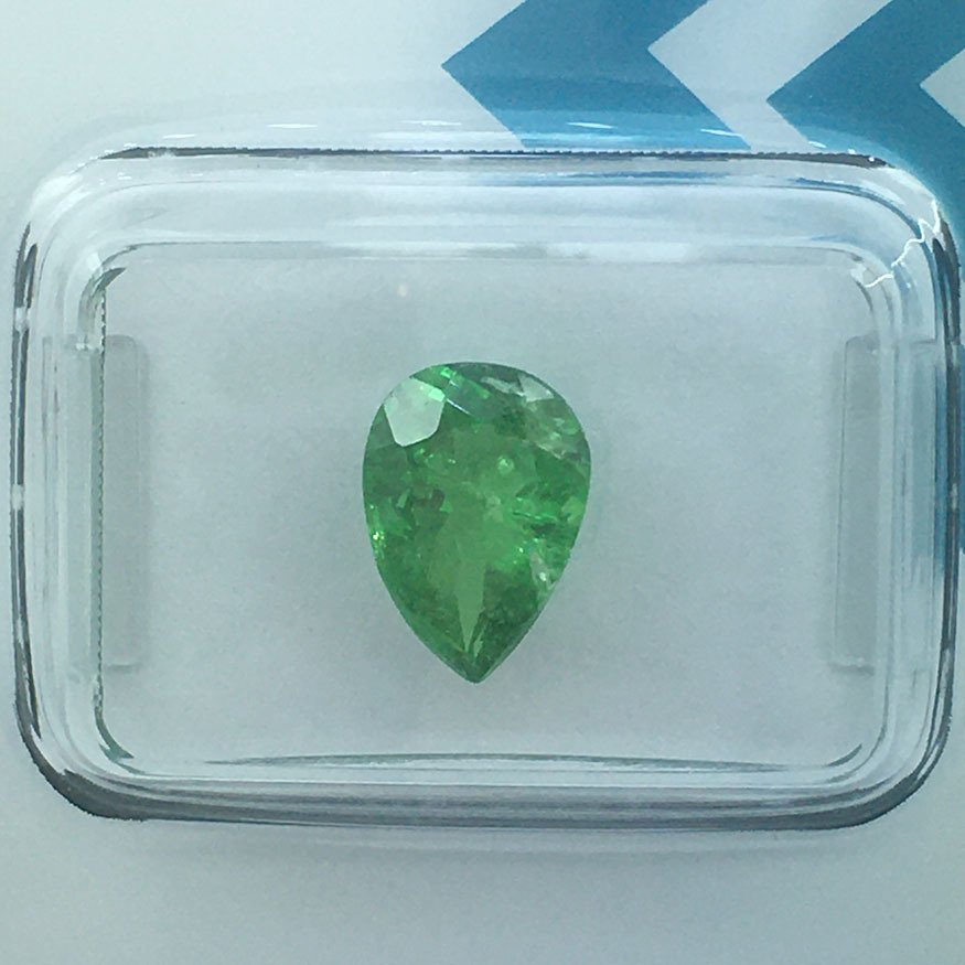 沒有保留價 - 1 pcs 綠色 沙弗來石 - 2.13 ct - 國際寶石學院(International Gemological Institute (IGI)) - 天然的Tsavorite #1.0