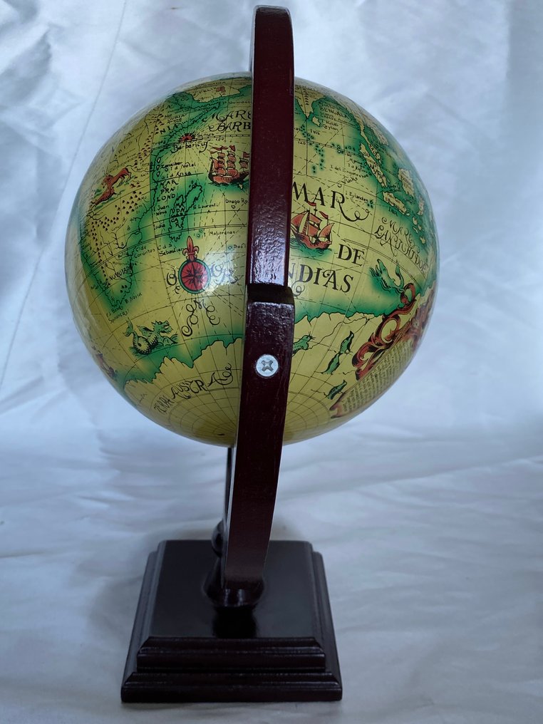 Globe - 1990-2000 - Vintage globe map with a wooden structure. #4.3