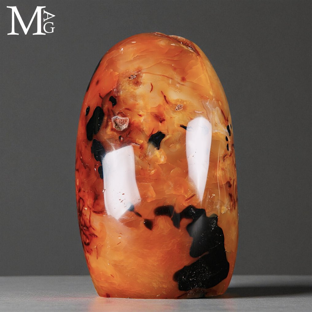 Free Form - Madagascar Carnelian - First Choice - Natural Deep Color - Height: 123 mm - Width: 92 mm- 1398 g #2.1