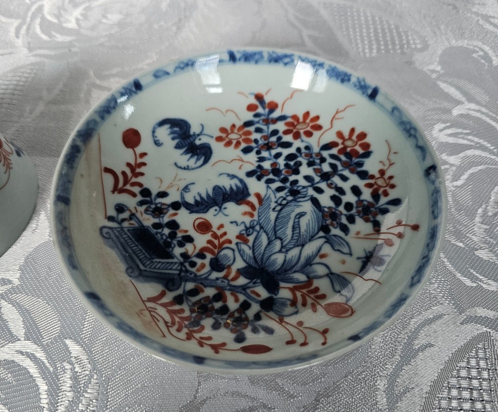 Cup and saucer - Porcelain - Noticed or realized #1.0