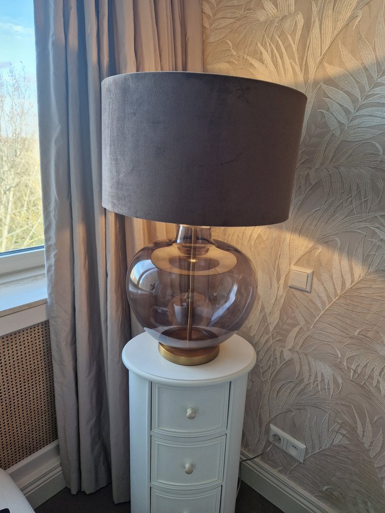 台灯 (2) - 大型台灯，彩色玻璃制成，配有天鹅绒大灯罩。 - 铸造黄铜, 丝绒 #3.2