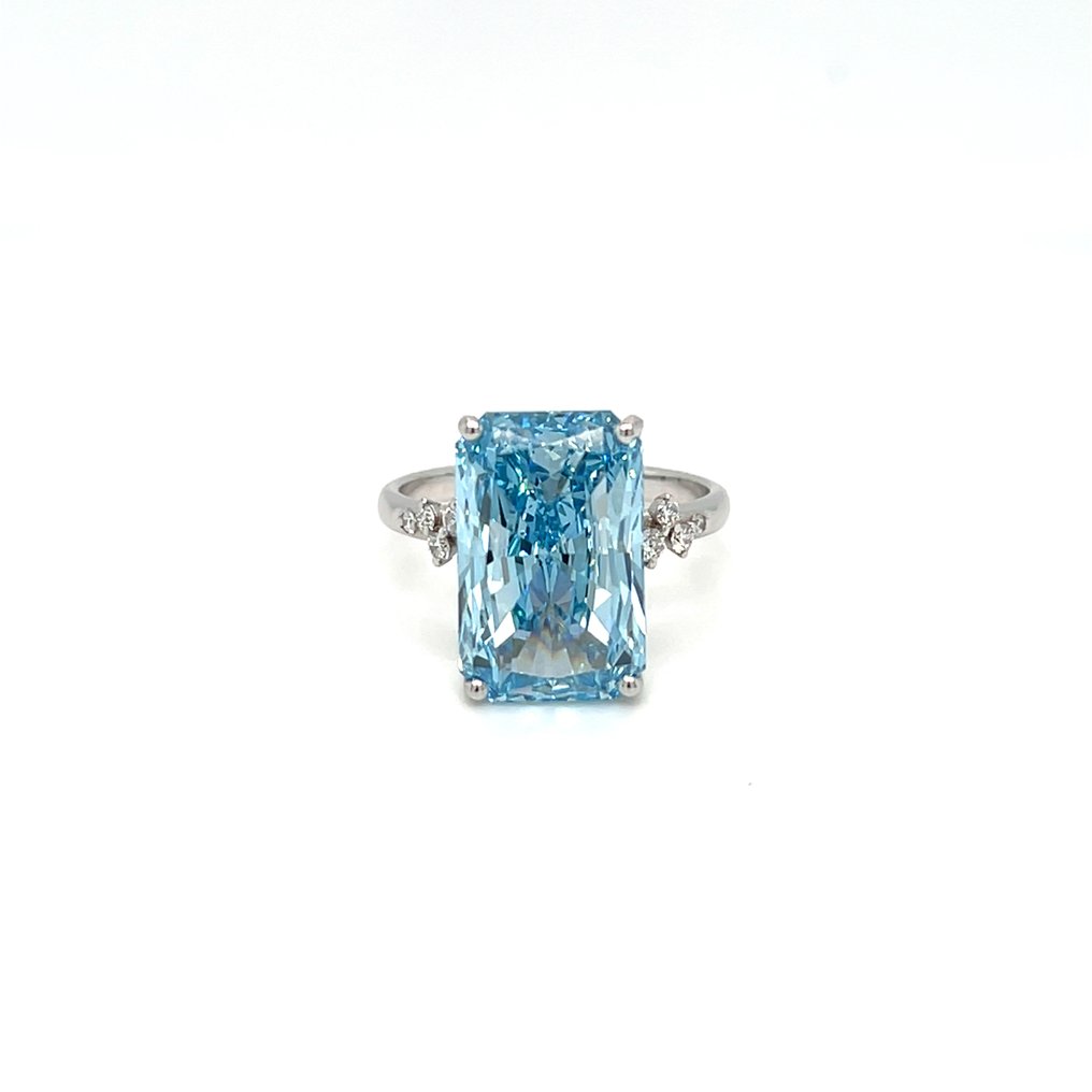 Ohne mindestpreis - Ring - 14 kt Weißgold - 8.30ct. tw. Blau Diamant (Laborgezüchteter (Lab Grown) Fancy-Diamant) - Diamant #1.0