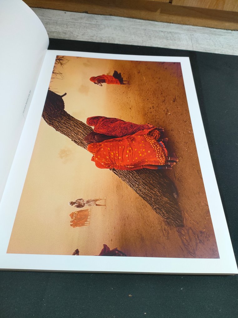 Steve McCurry - The Unguarded Moment [Large XL Format. Mint condition] - 2019 #3.2