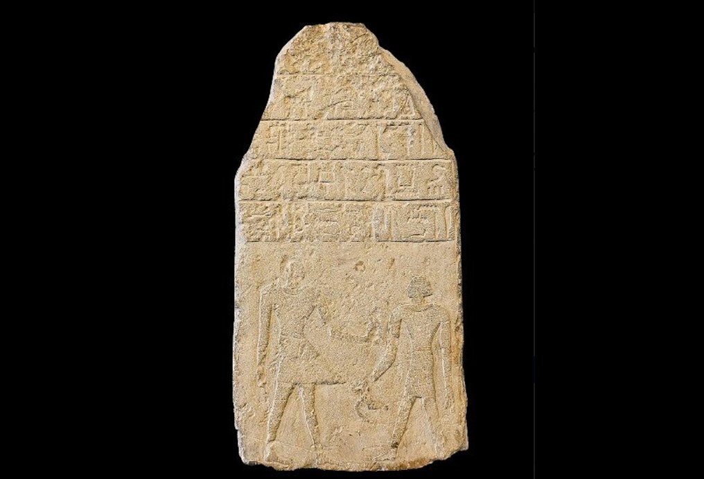 Ancient Egypt, Middle Kingdom Limestone Hieroglyphic stele. Stele for Khnum-Hotep. Controller of the Pharaoh's sacrificial tables - 40 cm #1.0