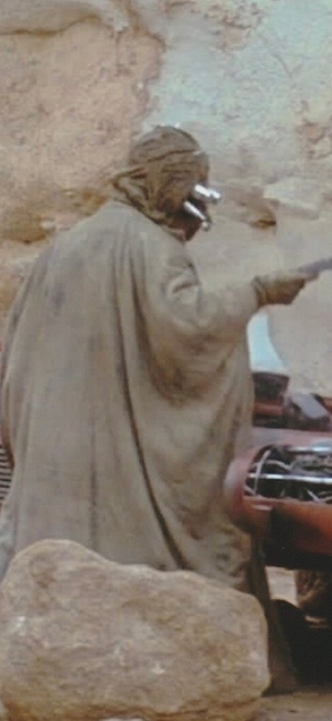 Star Wars Episode IV: A New Hope - Signed by Alan Fernandes (+) (Tusken Raider) #2.1