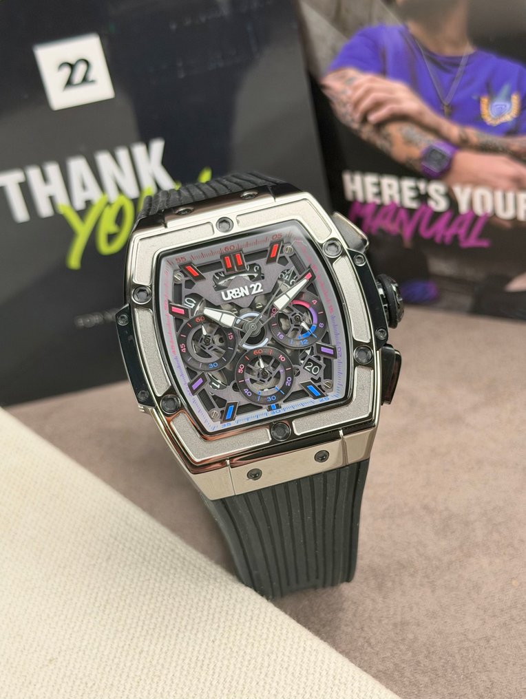 URBN22 - DARK FUTURE - 没有保留价 - Evolve Chronograph Date - 男士 - 2020年及之后  #1.0