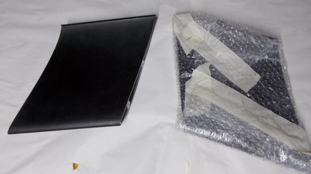 Car part - Ferrari - n. 2 FLAP ALA POSTERIORE rear wing FERRARI LAFERRARI FXXK - After 2000 #2.1