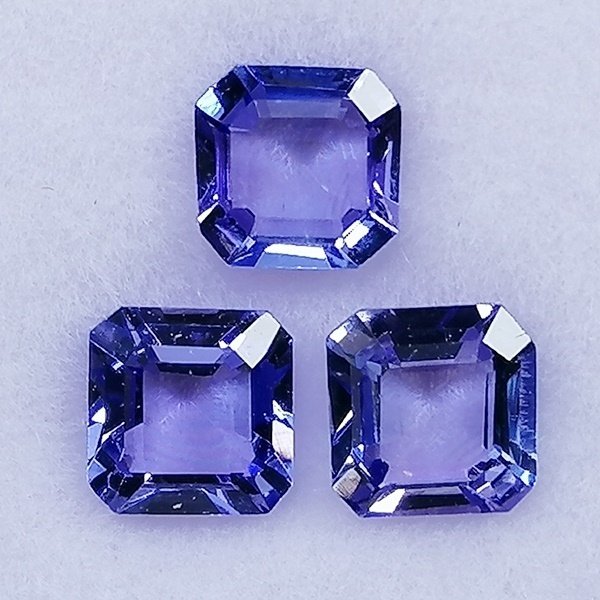3 pcs Fiolett Tanzanitt - 1.30 ct - Instituto Gemólogico Español (IGE) #1.0