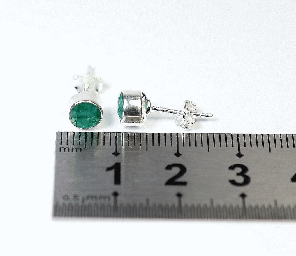 Emerald 2对耳钉/全新- 1.52 g - (2) #3.2