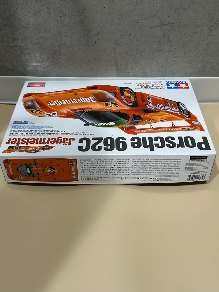 Tamiya 1:24 - Σπορ αυτοκίνητο μοντελισμού - 1/24 SCALE PORSCHE 962C JAGERMEISTER #3.2