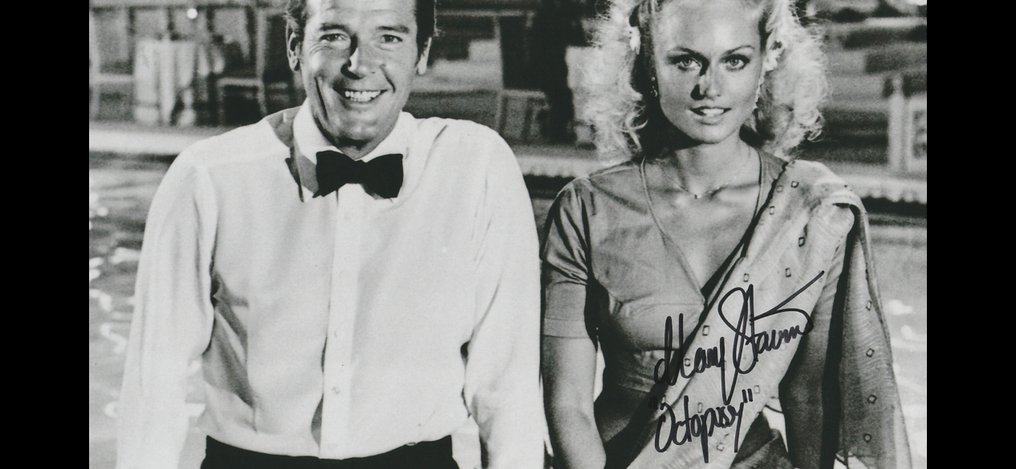 James Bond 007: A View To a Kill - Signed by Mary Stavin (Kimberley Jones) #3.2