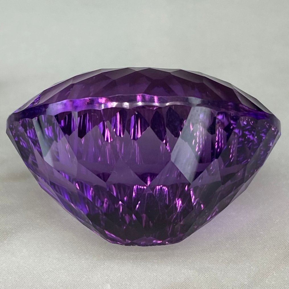 Ingen reservasjonspris Lilla Ametyst - 78.42 ct - Internasjonal forening for fargede edelstener (ICA GemLab) - Presisjonsskjæring #2.1