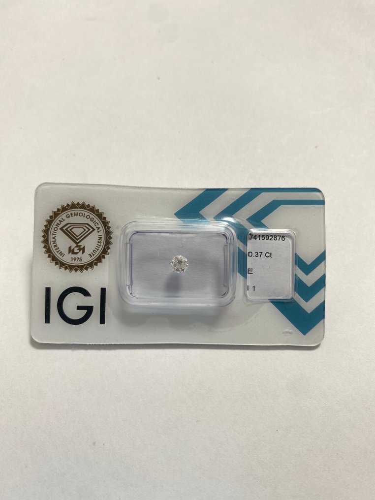 没有保留价 - 1 pcs 钻石  (天然)  - 0.37 ct - 圆形 - E - I1 内含一级 - 国际宝石研究院（IGI） #1.0