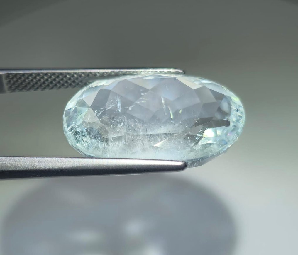 Nincs minimálár - 1 pcs  Zöld, Kék Berill  - 14.83 ct - Nemzetközi Gemmológiai Intézet (IGI) #1.0