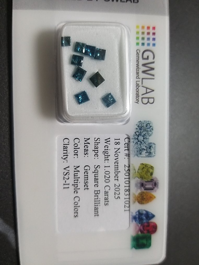 χωρίς τιμή ασφαλείας - 9 pcs Διαμάντι  (Επεξεργασμένου χρώματος)  - 1.02 ct - Τετράγωνο Μπλε, Πράσινο - VS2, I1 - Gemewizard Gemological Laboratory (GWLab) #1.0