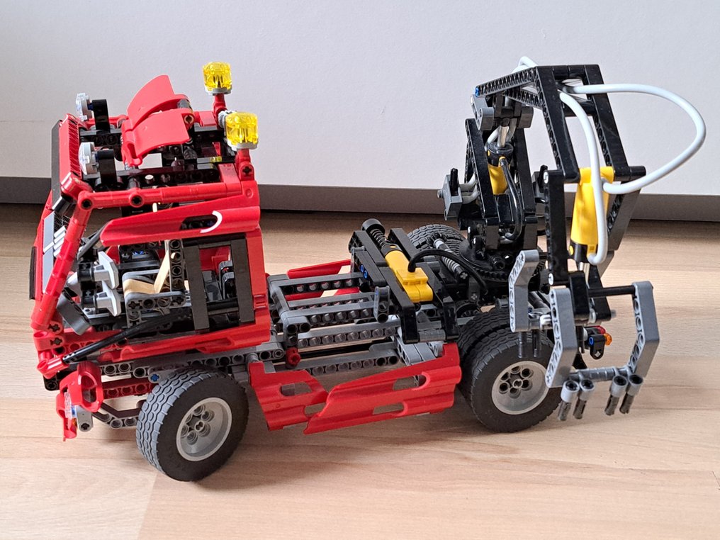 LEGO Set - 8436 - Technic - Truck #2.1