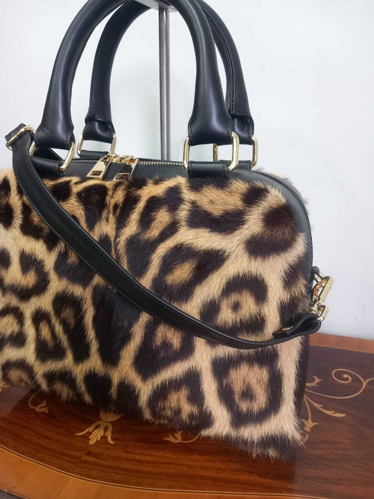 Artisan Furrier - Bag #4.3