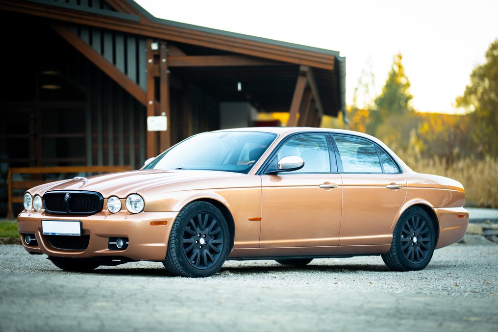 Jaguar - XJ8 - 2003 #1.0