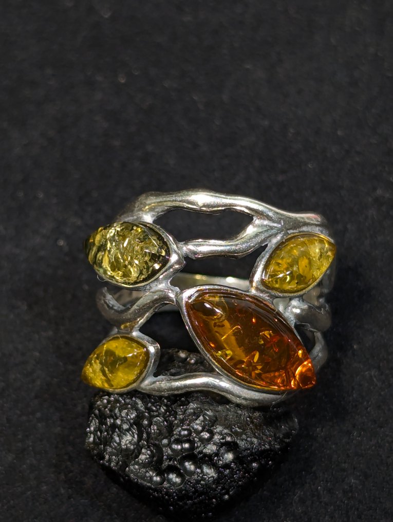 美丽的另类风格,925 银戒指,镶嵌4 个天然波罗的海琥珀坯面,来自瑞典。 - 戒指 #3.2