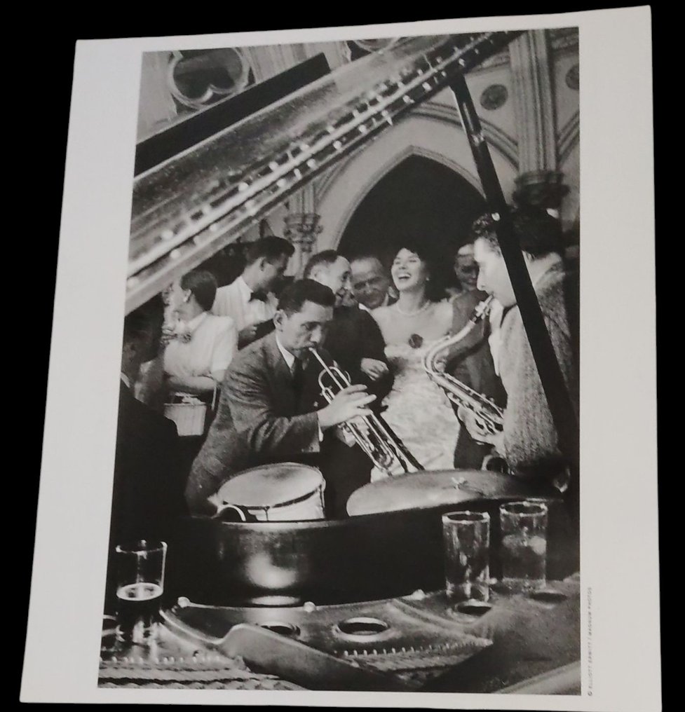 Elliott Erwitt (1928–2018) - Newport, Rhode Island, USA, 1954 #1.0