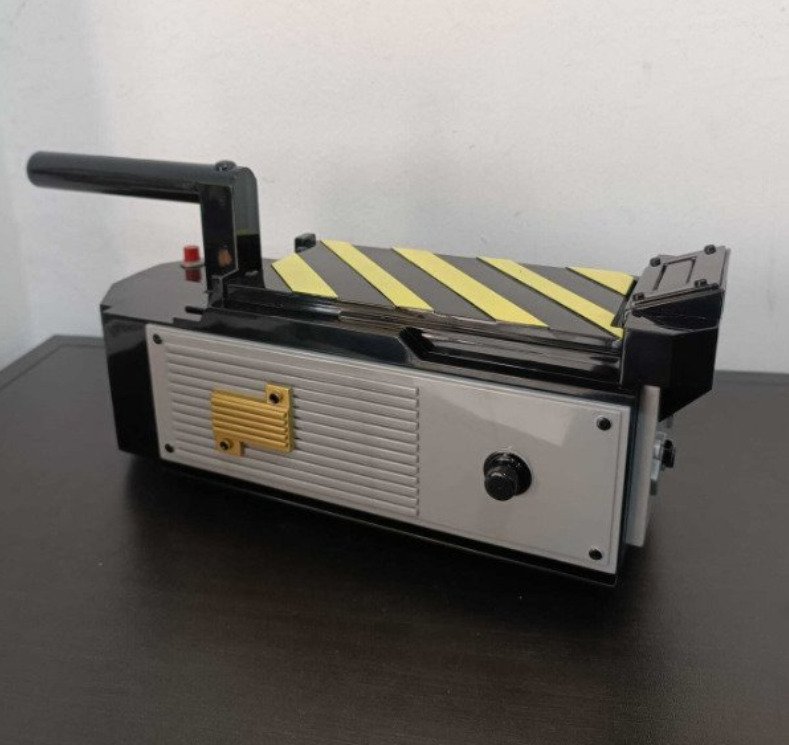 Ghostbusters - - Elokuvarekvisiitta 1/1 Ghost Trap Prop Replica #1.0