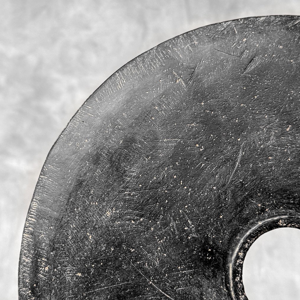 装饰饰品 - NO RESERVE PRICE - Decorative Lava Stone Disc on a custom stand - 印度尼西亚 #4.3