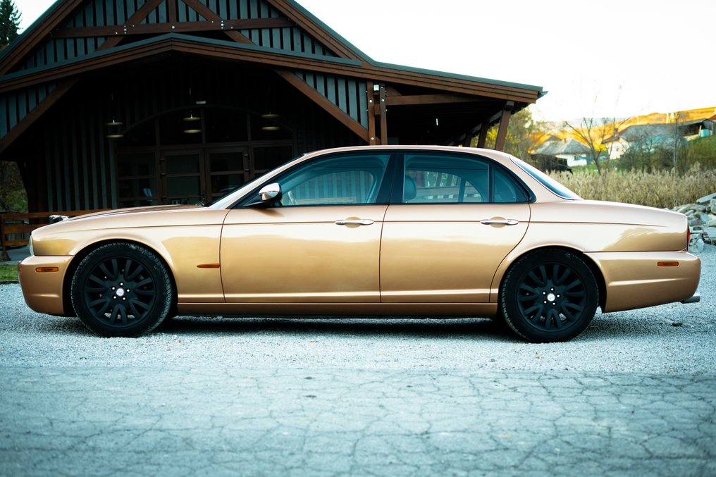 Jaguar - XJ8 - 2003 #2.1